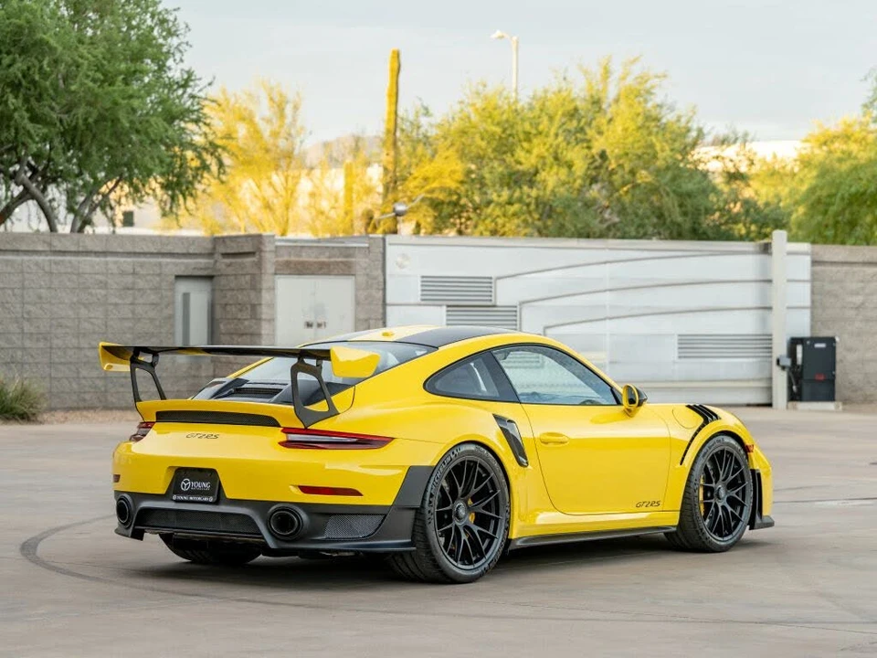 2018 Porsche 991 GT2 RS - Image 8 of 31