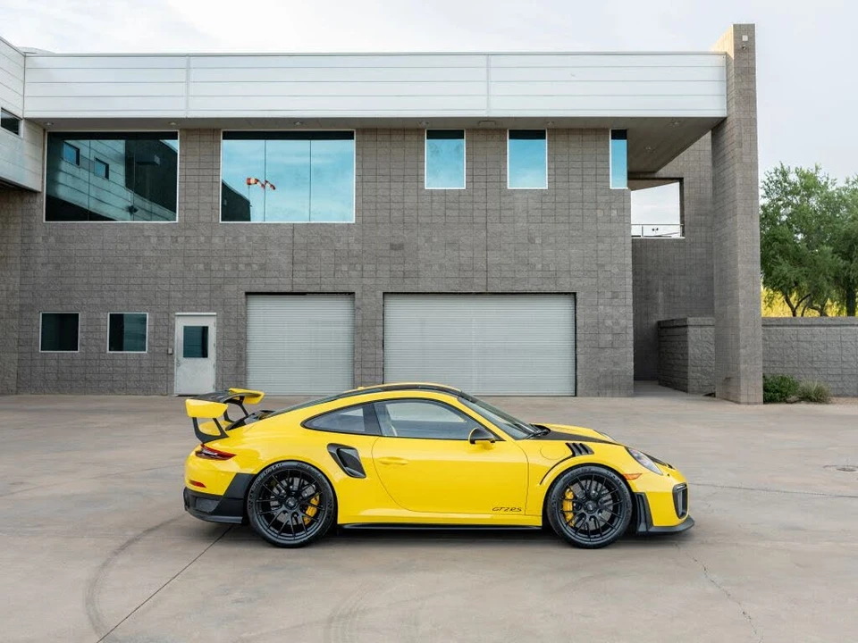 2018 Porsche 991 GT2 RS - Image 27 of 31