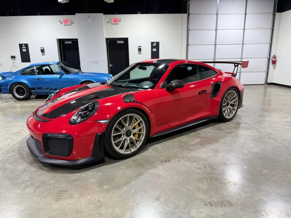 2018 Porsche 991 GT2 RS - Image 4 of 31