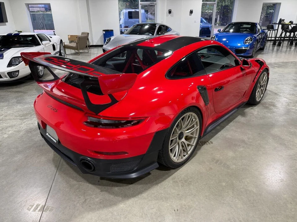 2018 Porsche 991 GT2 RS - Image 17 of 31