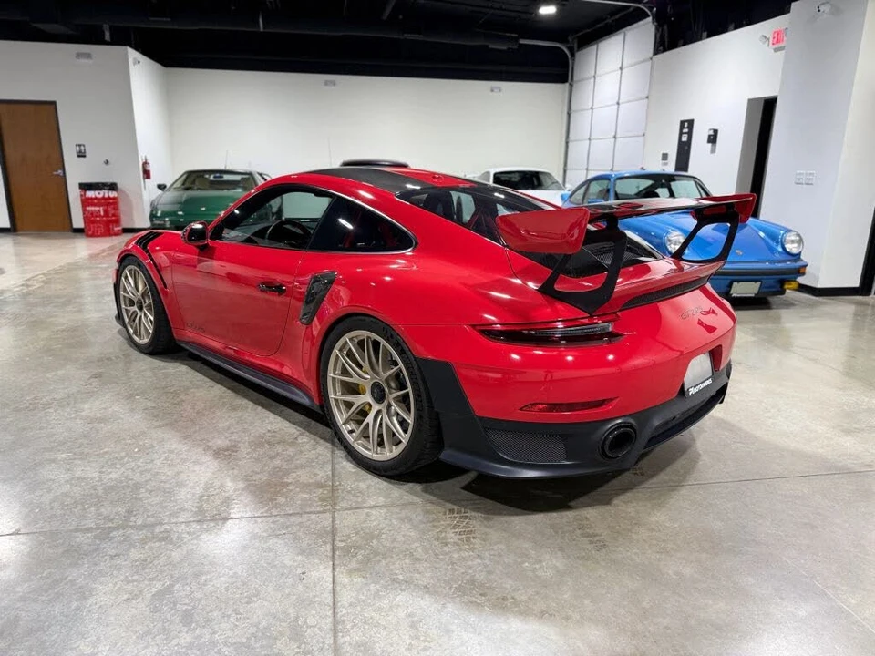 2018 Porsche 991 GT2 RS - Image 10 of 31