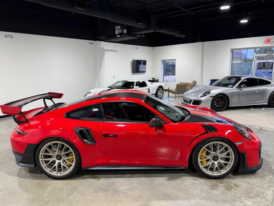 2018 Porsche 991 GT2 RS - Image 14 of 31