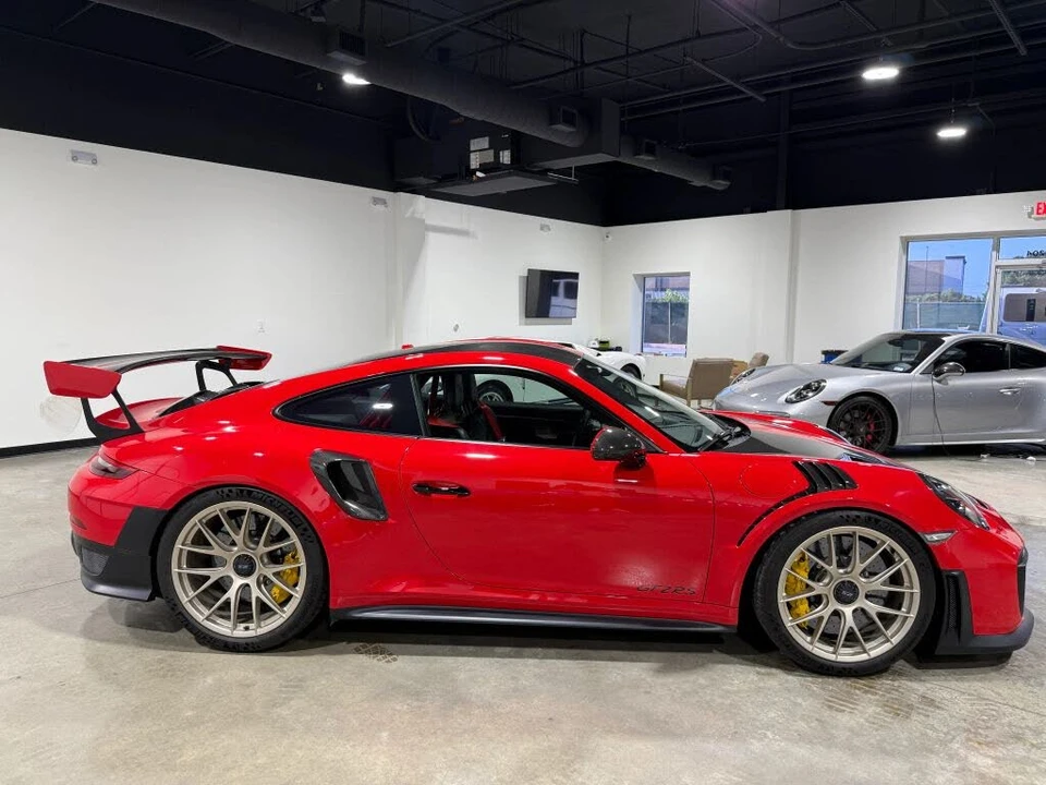 2018 Porsche 991 GT2 RS - Image 13 of 31