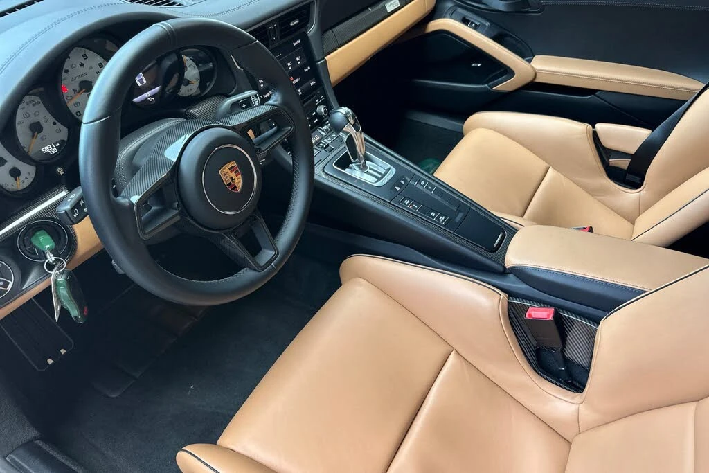 2018 Porsche 991 GT2 RS - Image 4 of 31
