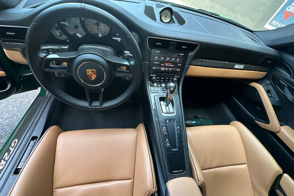2018 Porsche 991 GT2 RS - Image 6 of 31