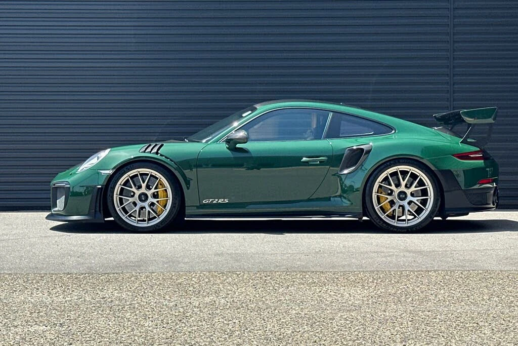 2018 Porsche 991 GT2 RS - Image 2 of 31