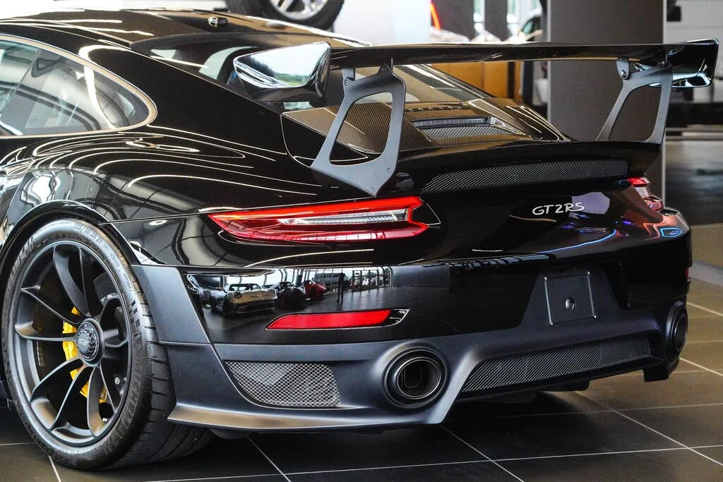 2018 Porsche 991 GT2 RS - Image 11 of 31