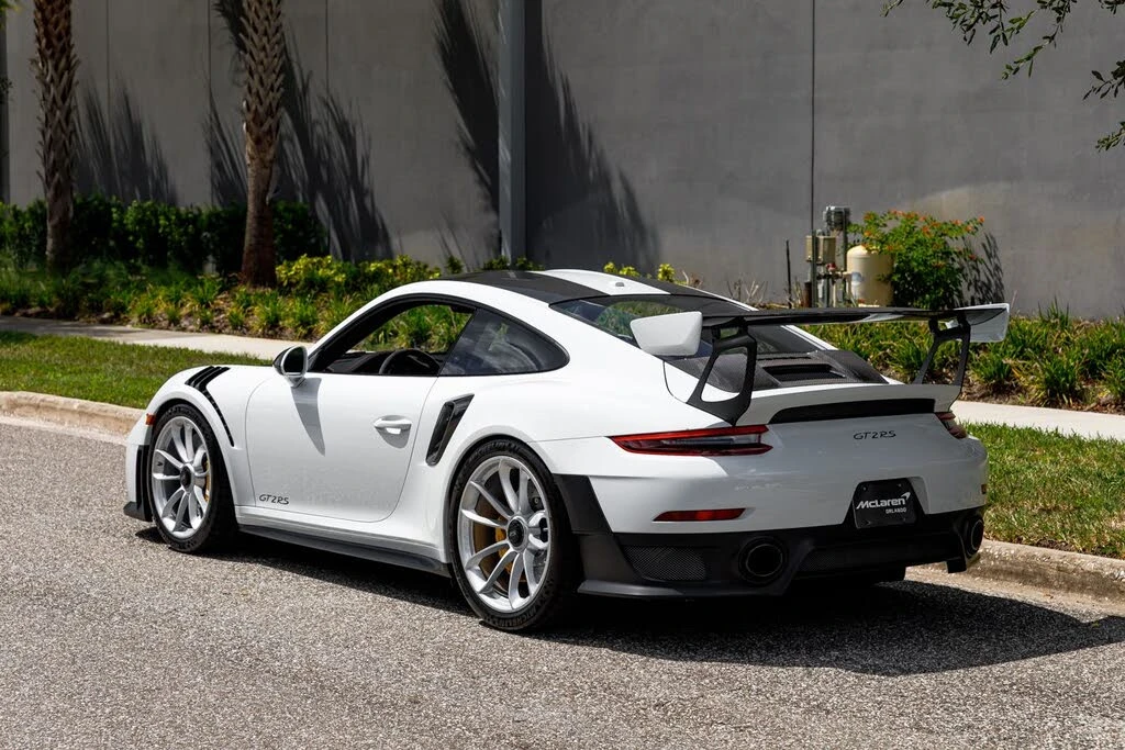 2018 Porsche 991 GT2 RS - Image 26 of 31