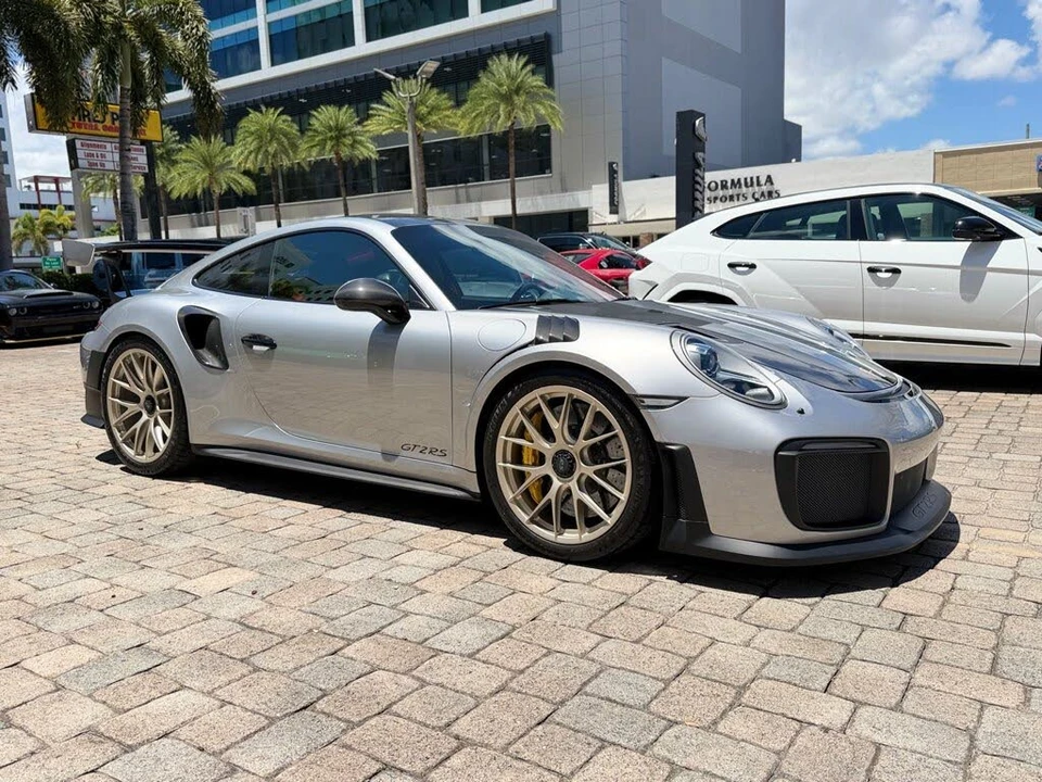 2018 Porsche 991 GT2 RS - Image 10 of 31