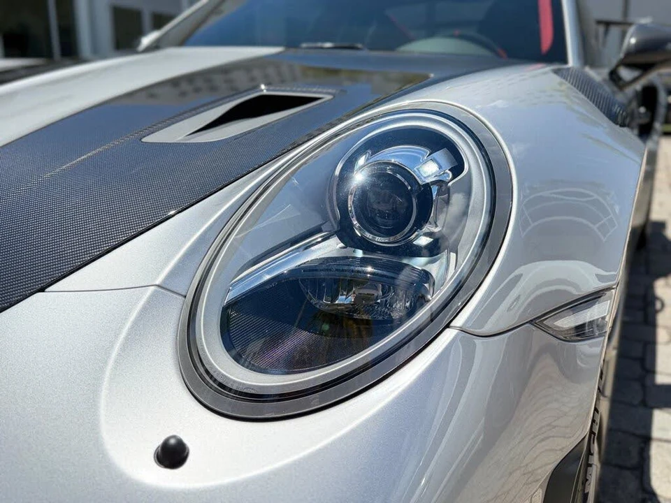 2018 Porsche 991 GT2 RS - Image 6 of 31