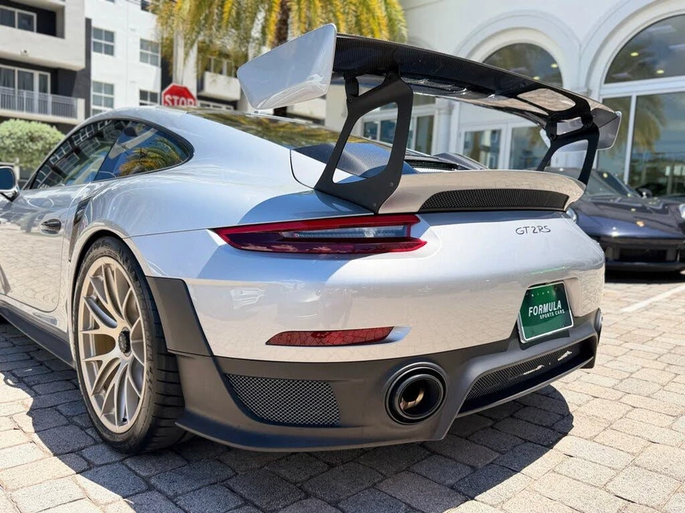 2018 Porsche 991 GT2 RS - Image 24 of 31