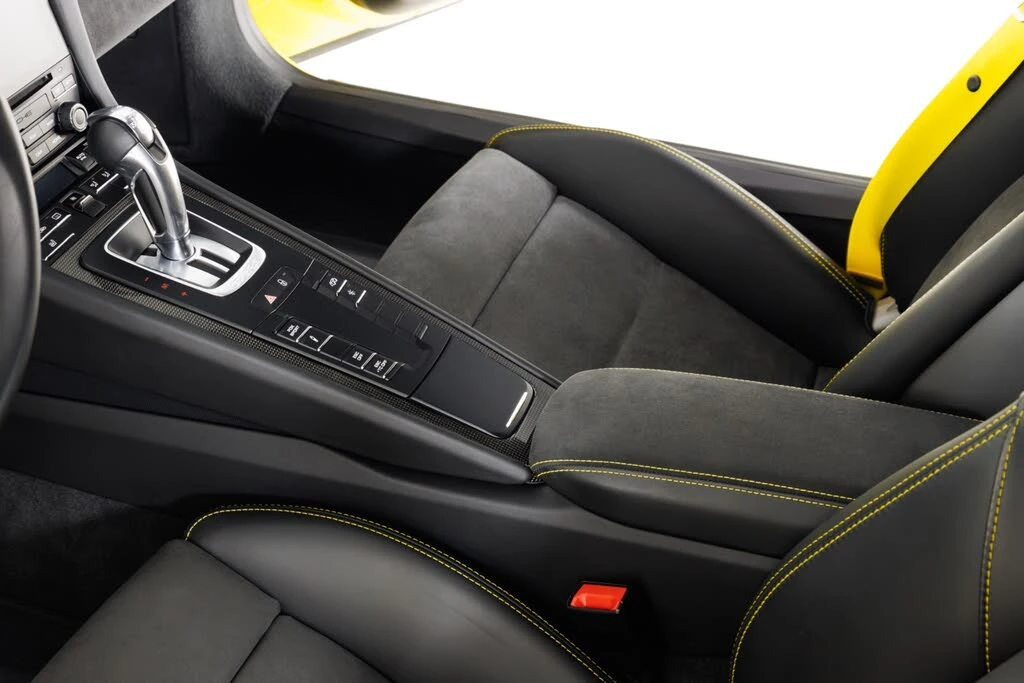 2018 Porsche 991 GT2 RS - Image 24 of 31