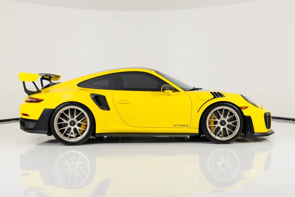2018 Porsche 991 GT2 RS - Image 2 of 31