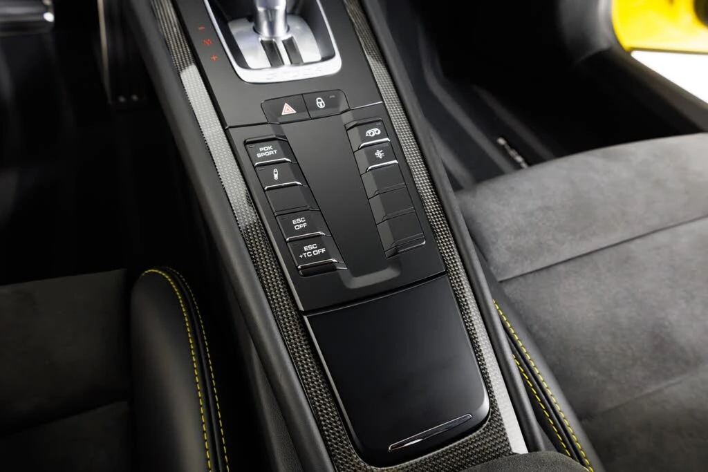 2018 Porsche 991 GT2 RS - Image 25 of 31