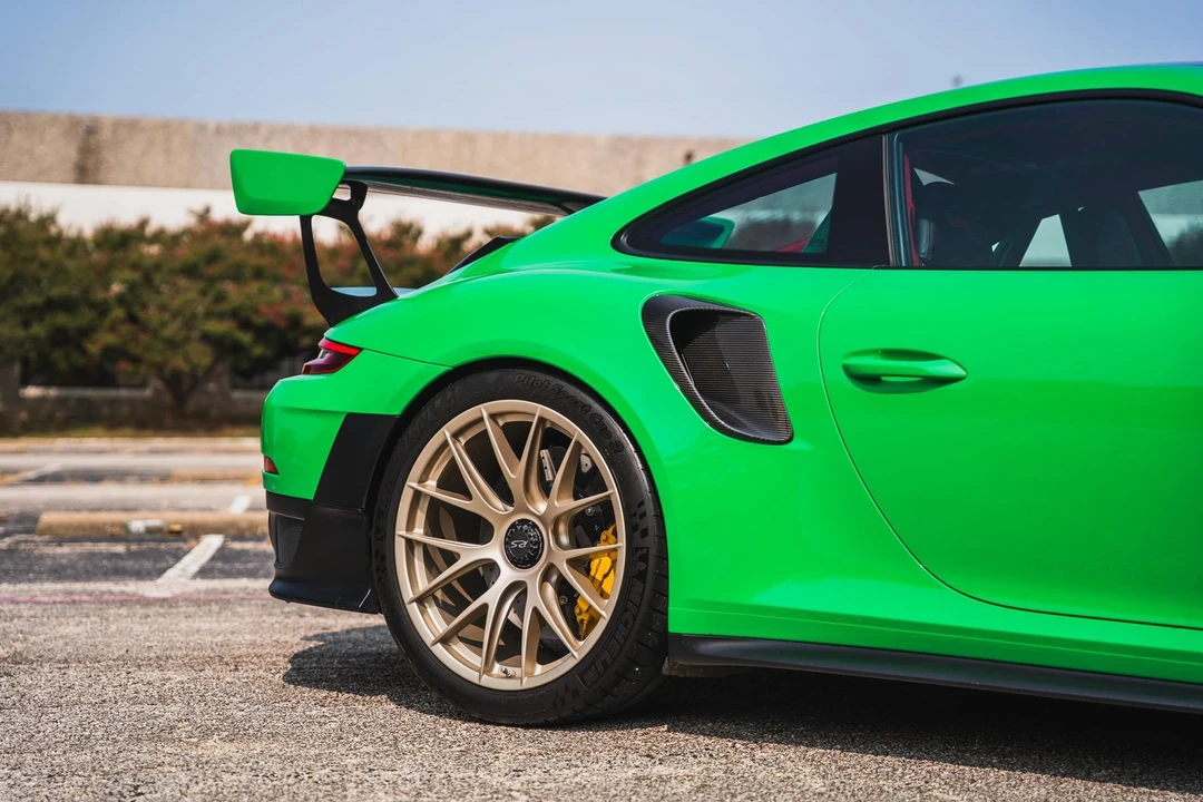 2018 Porsche 991 GT2 RS - Image 19 of 31