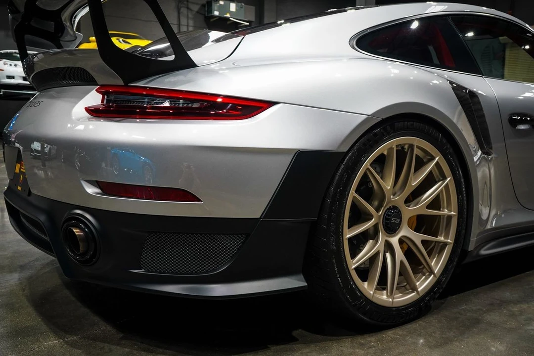 2018 Porsche 991 GT2 RS - Image 25 of 31