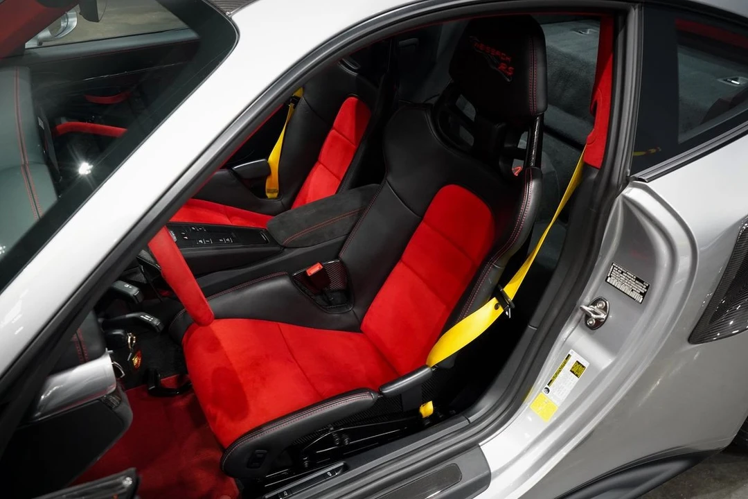 2018 Porsche 991 GT2 RS - Image 29 of 31