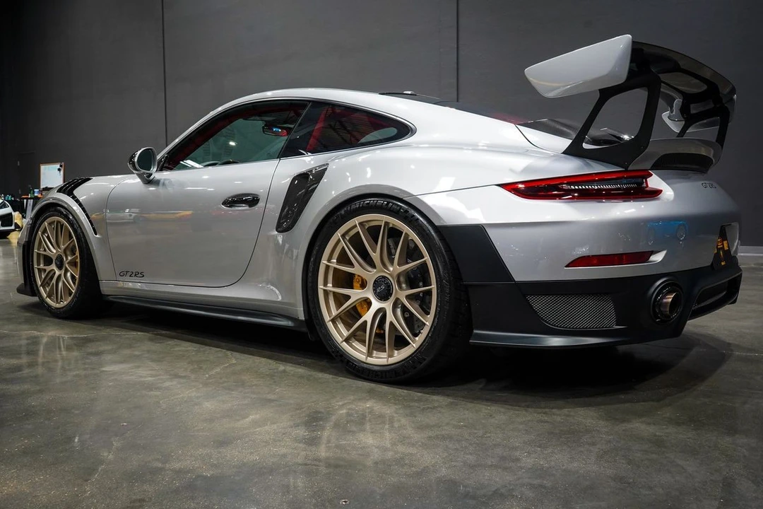 2018 Porsche 991 GT2 RS - Image 3 of 31