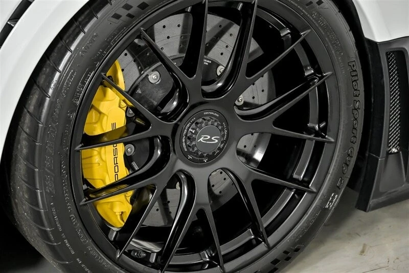 2018 Porsche 991 GT2 RS - Image 17 of 21
