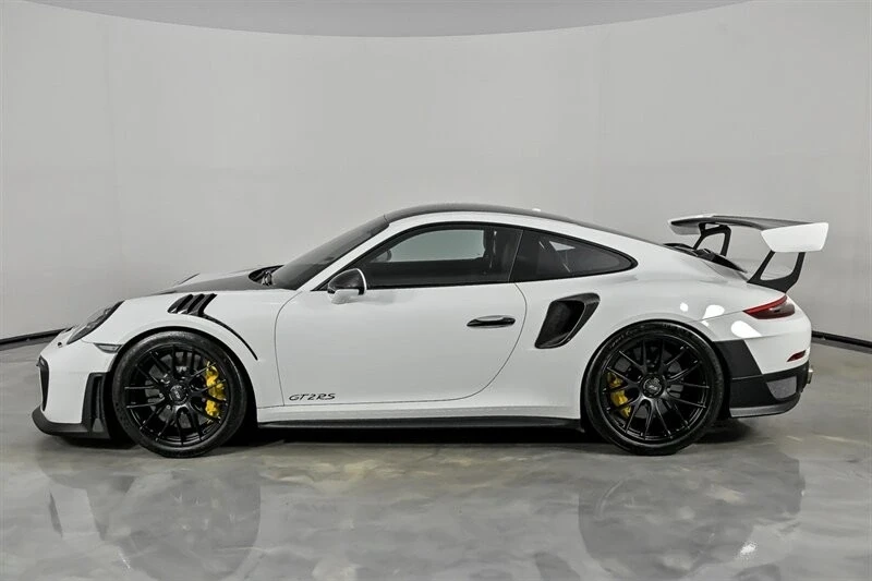 2018 Porsche 991 GT2 RS - Image 8 of 21