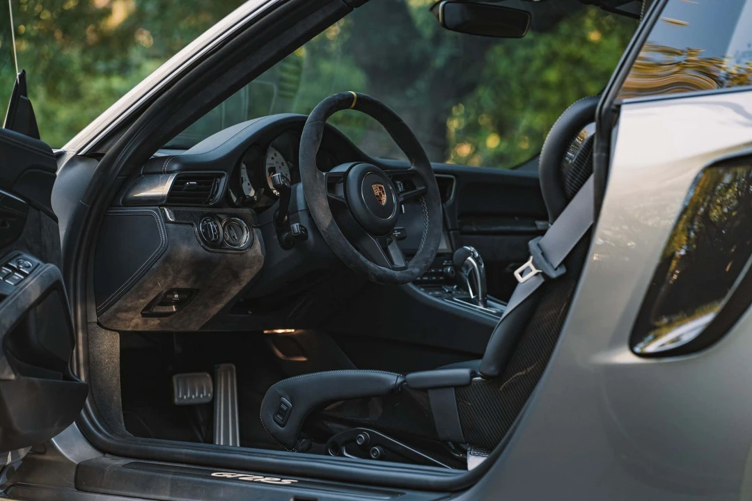 2018 Porsche 991 GT2 RS - Image 10 of 11