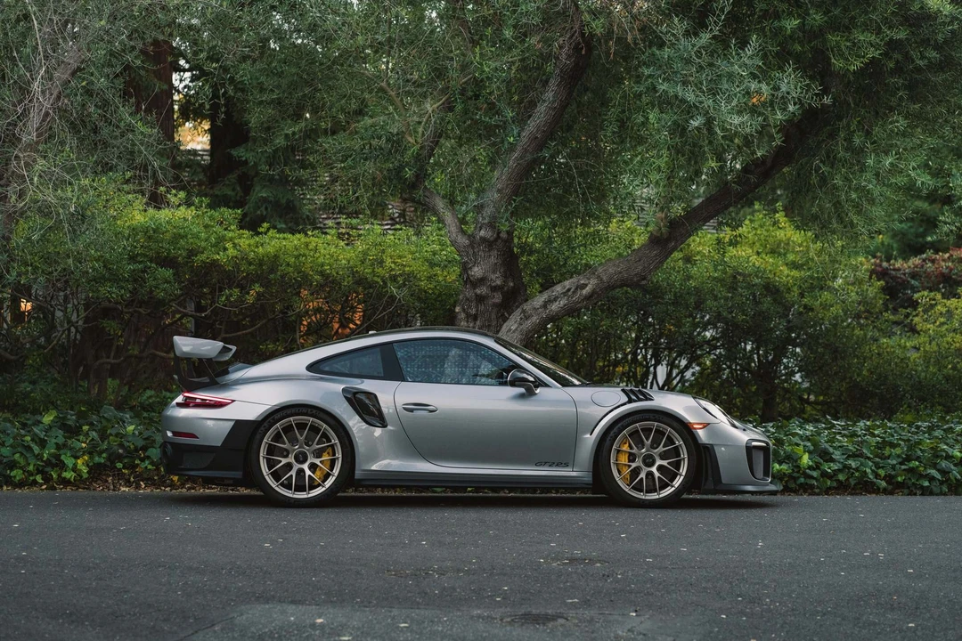 2018 Porsche 991 GT2 RS - Image 4 of 11