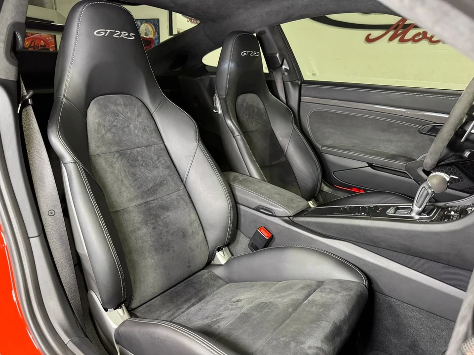 2018 Porsche 991 GT2 RS - Image 11 of 12