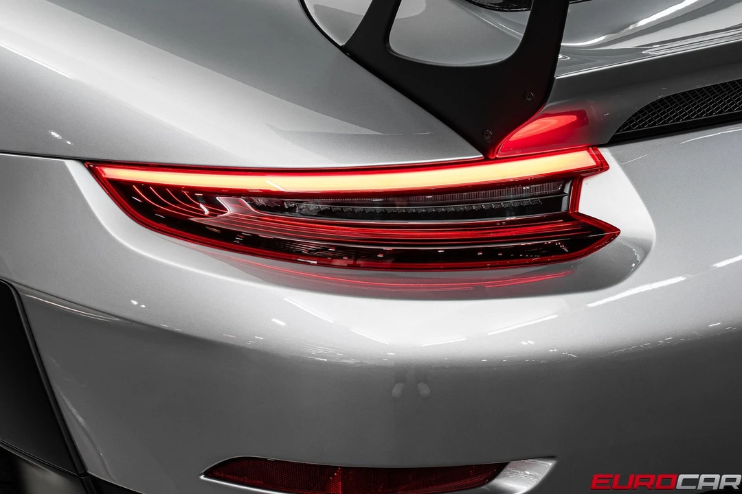 2018 Porsche 991 GT2 RS - Image 27 of 31