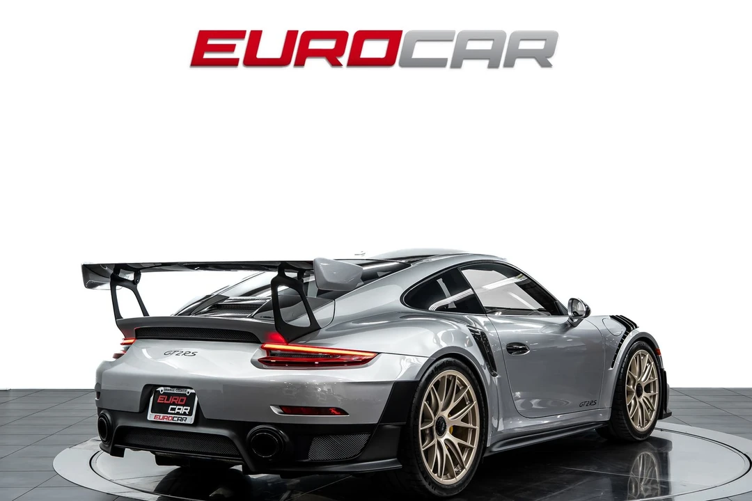 2018 Porsche 991 GT2 RS - Image 5 of 31