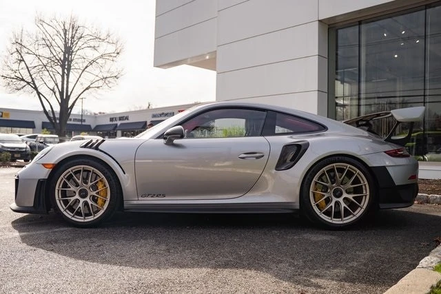 2018 Porsche 991 GT2 RS - Image 4 of 12