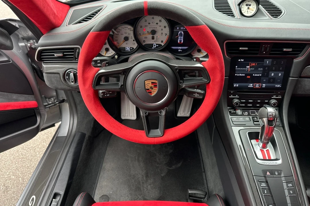2018 Porsche 991 GT2 RS - Image 15 of 21