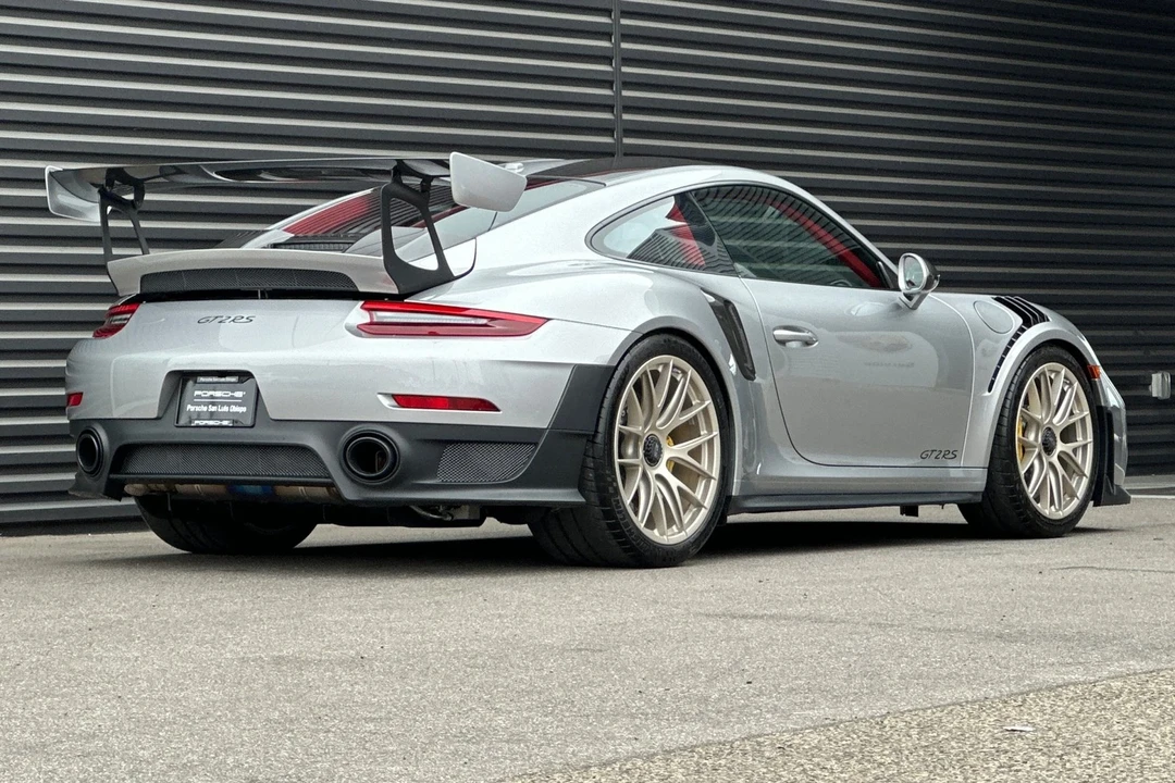 2018 Porsche 991 GT2 RS - Image 8 of 21