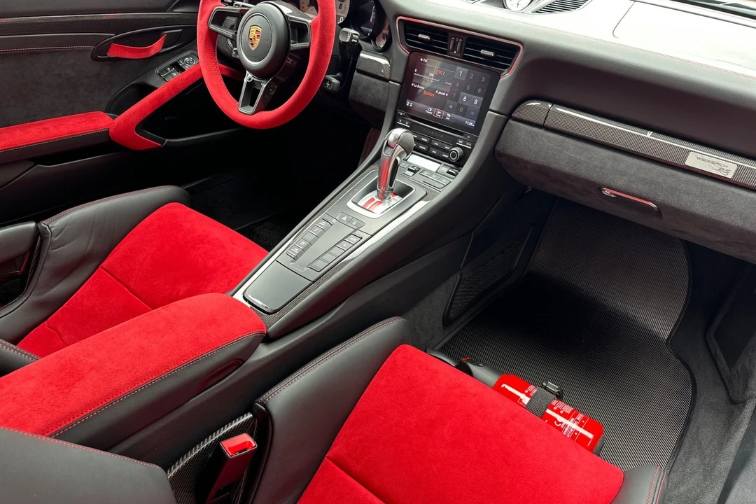 2018 Porsche 991 GT2 RS - Image 16 of 21