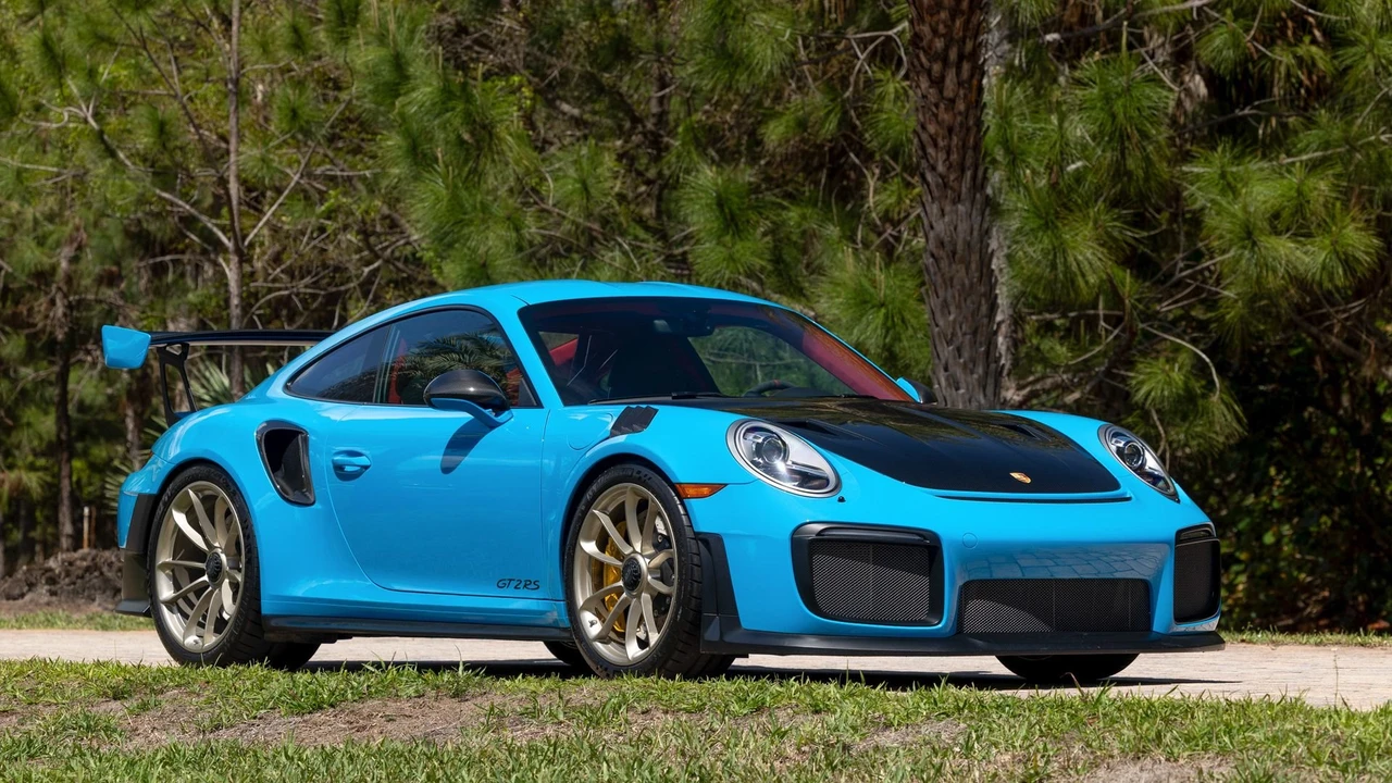2018 Porsche 991 GT2 RS - Image 12 of 31