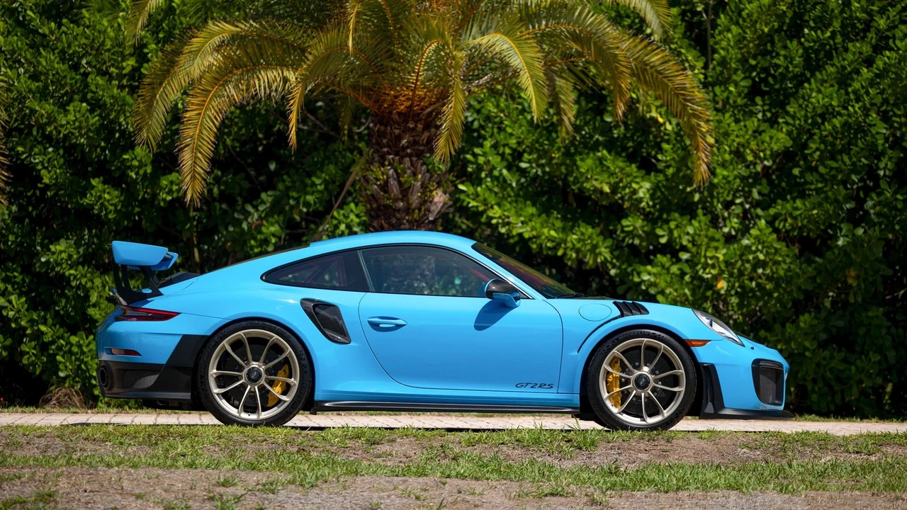2018 Porsche 991 GT2 RS - Image 4 of 31