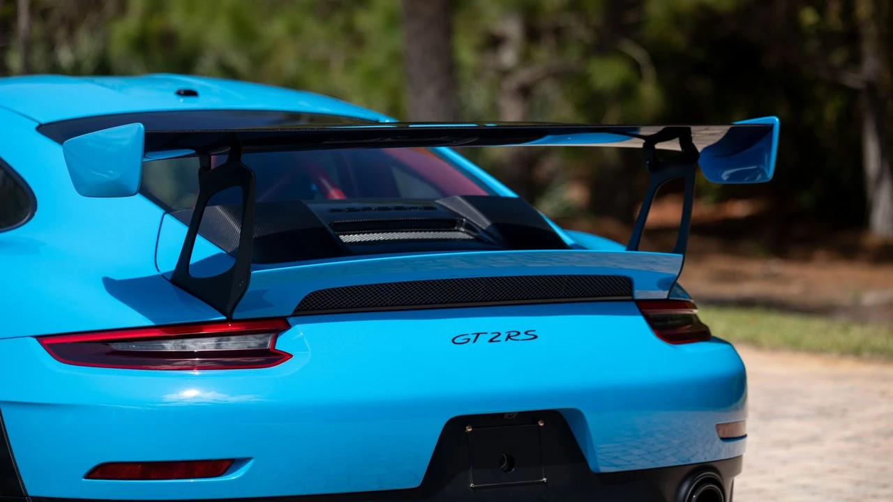 2018 Porsche 991 GT2 RS - Image 9 of 31