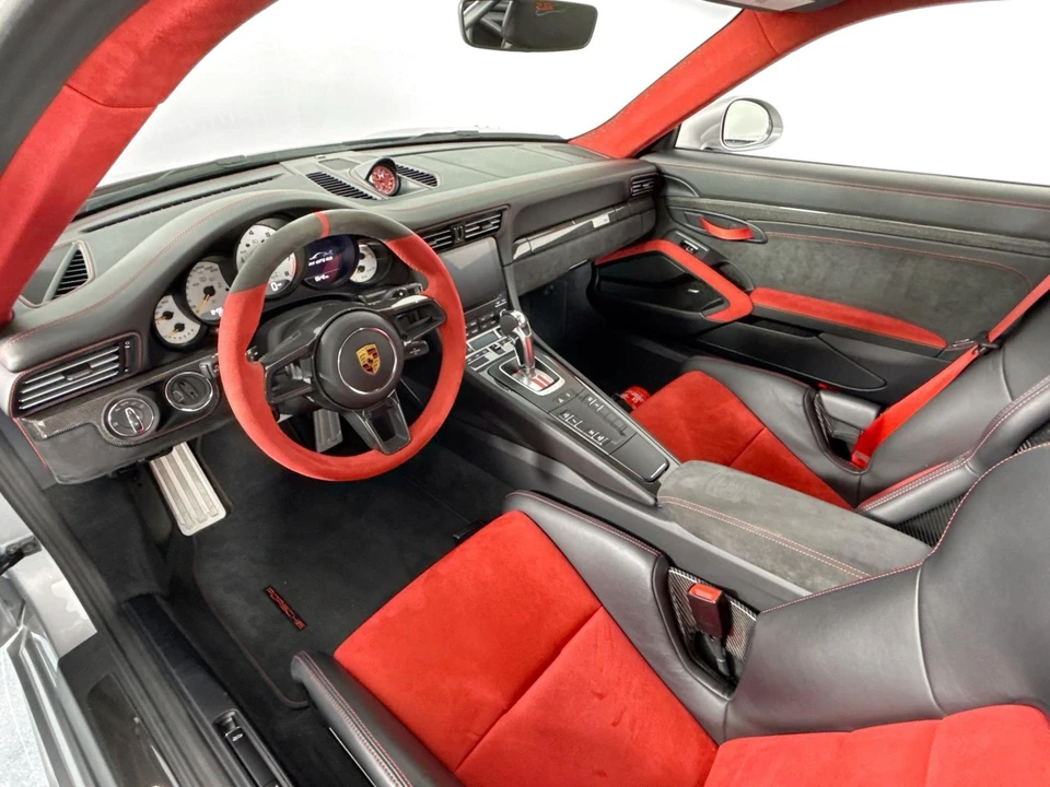 2018 Porsche 991 GT2 RS - Image 23 of 31
