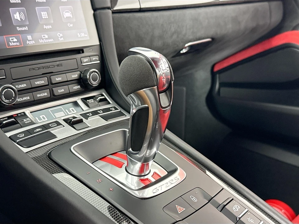 2018 Porsche 991 GT2 RS - Image 18 of 31