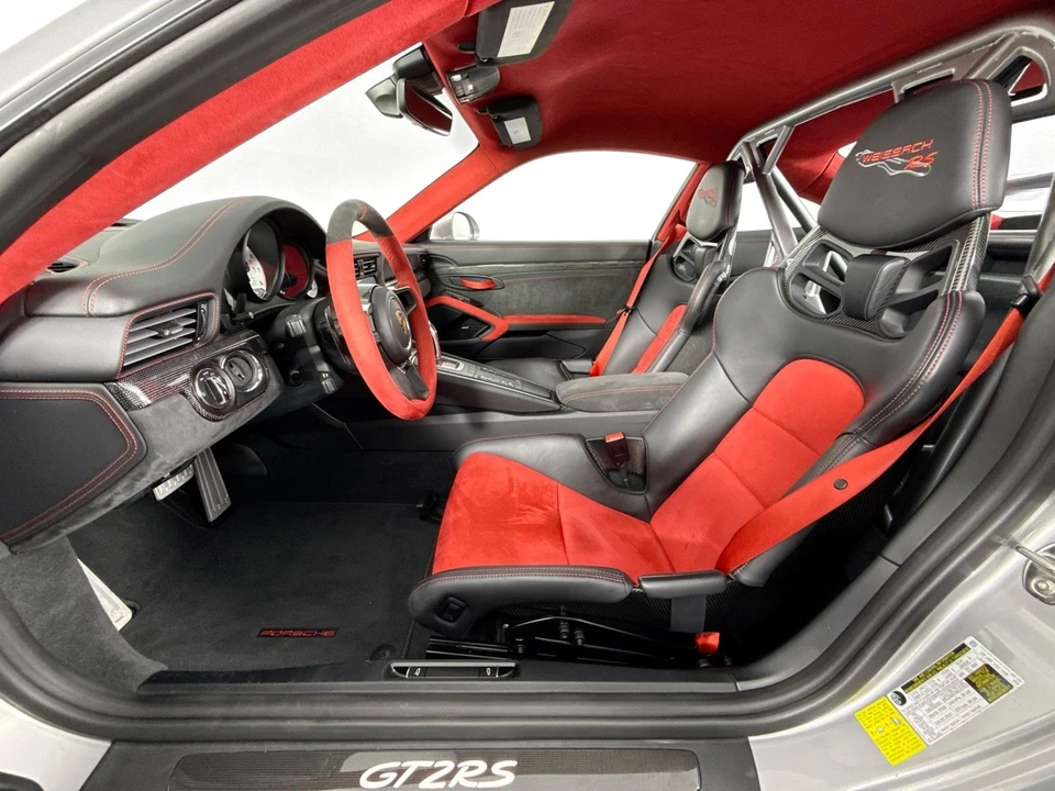 2018 Porsche 991 GT2 RS - Image 11 of 31