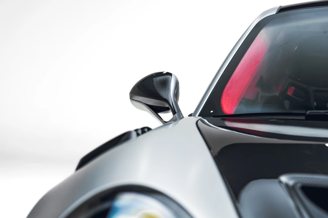 2018 Porsche 991 GT2 RS - Image 17 of 31