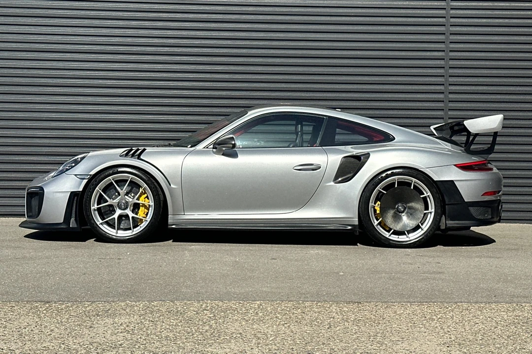 2018 Porsche 991 GT2 RS - Image 2 of 21