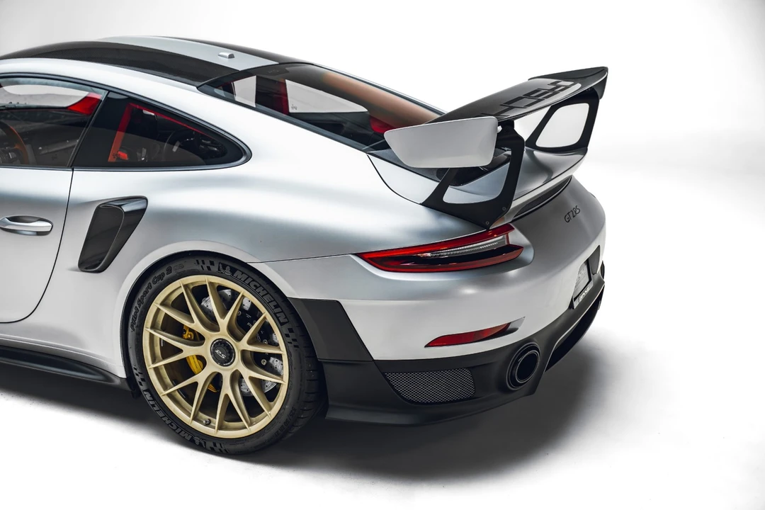 2018 Porsche 991 GT2 RS - Image 10 of 31