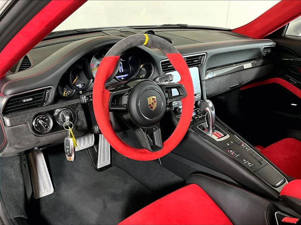 2018 Porsche 991 GT2 RS - Image 4 of 5