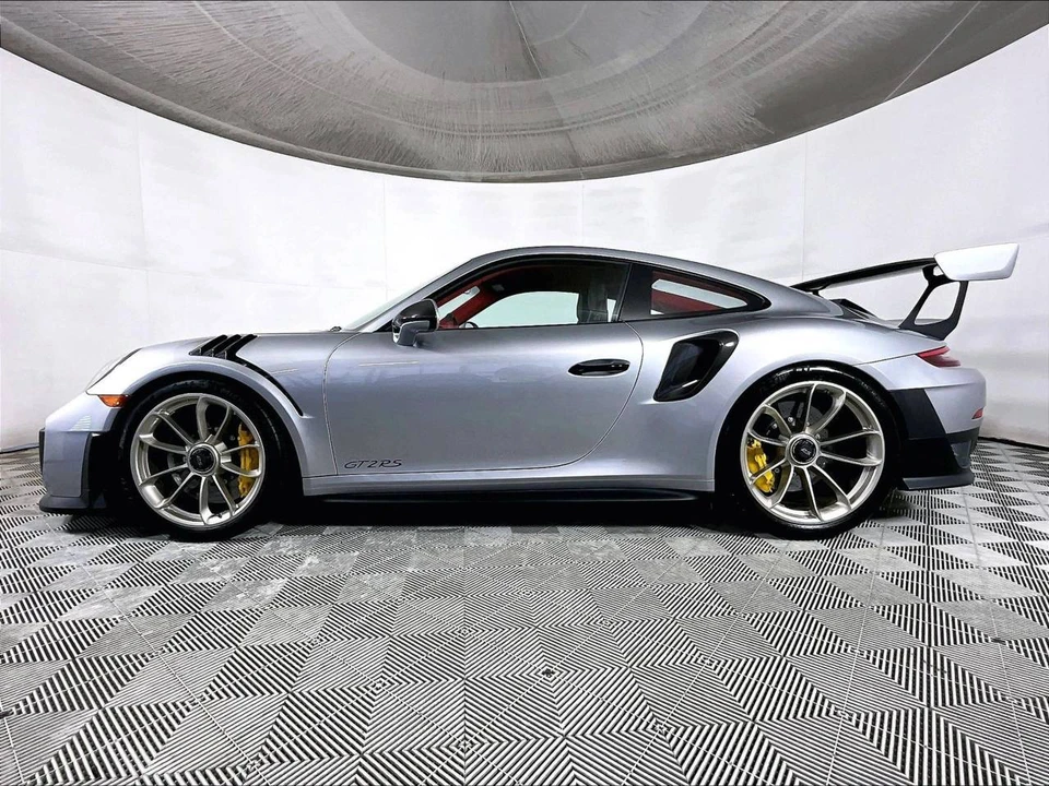 2018 Porsche 991 GT2 RS - Image 2 of 5