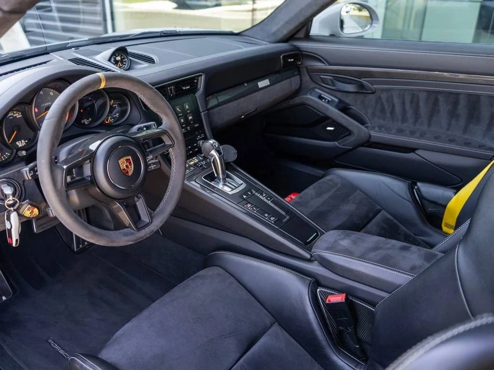 2018 Porsche 991 GT2 RS - Image 5 of 5