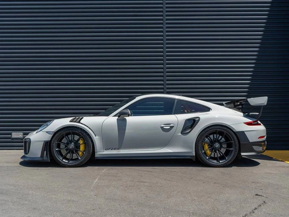 2018 Porsche 991 GT2 RS - Image 2 of 5
