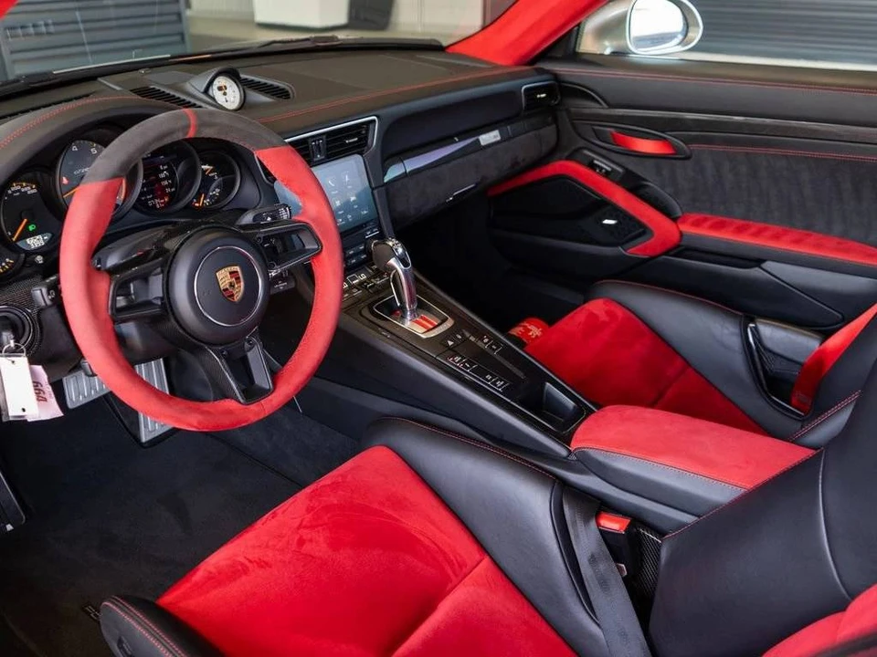 2018 Porsche 991 GT2 RS - Image 5 of 5