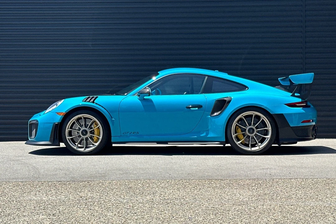 2018 Porsche 991 GT2 RS - Image 2 of 31