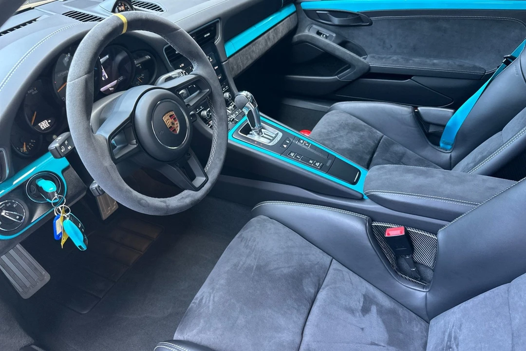 2018 Porsche 991 GT2 RS - Image 4 of 31