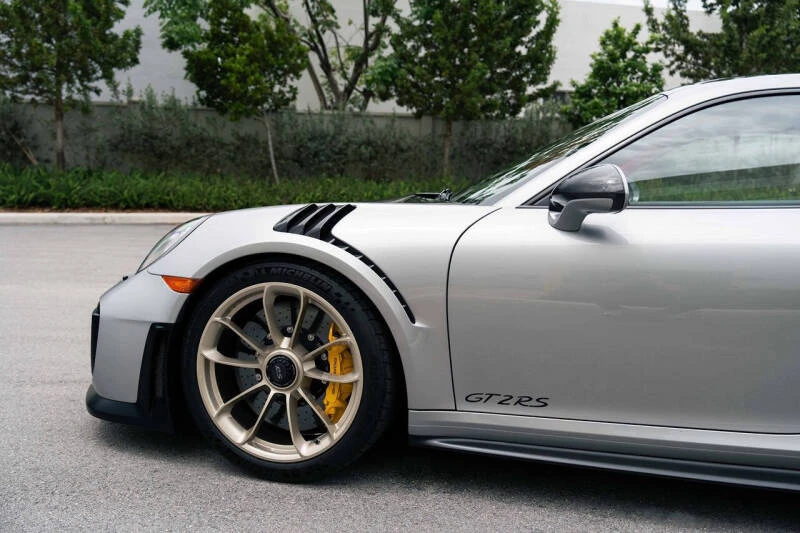 2018 Porsche 911 - Image 3 of 31